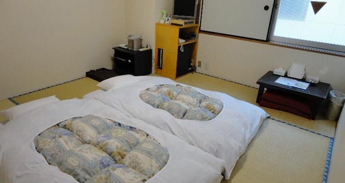 โรงแรม Hotel Marutani