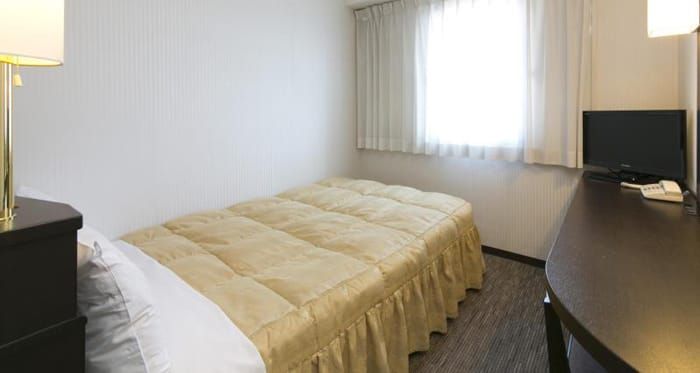 โรงแรม Nishitetsu Inn Shinsaibashi