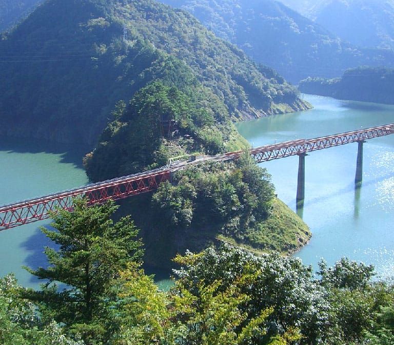 Okuoi Rainbow Bridge