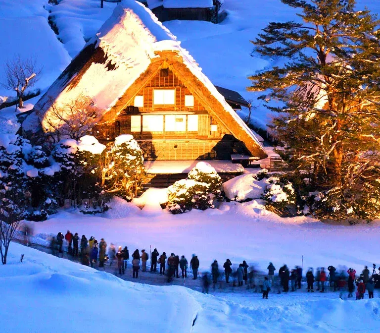 shirakawago-winter-light-up-5