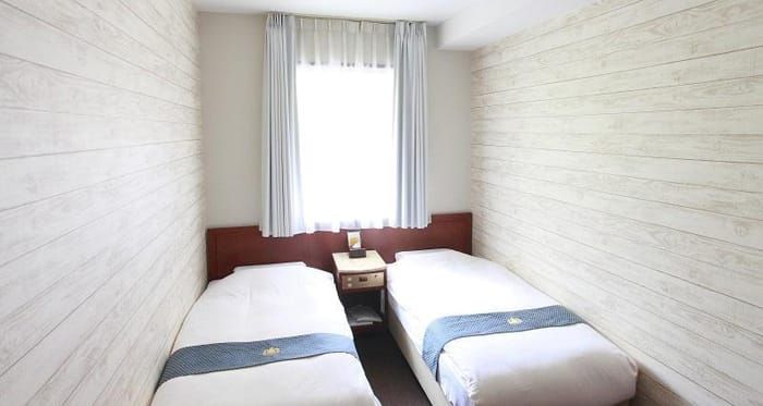 โรงแรม New Osaka Hotel Shinsaibashi